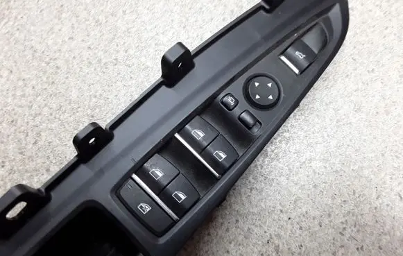 BMW X5 F15 Electric window control switch 7317699