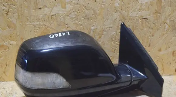 Honda CR-V Front door electric wing mirror