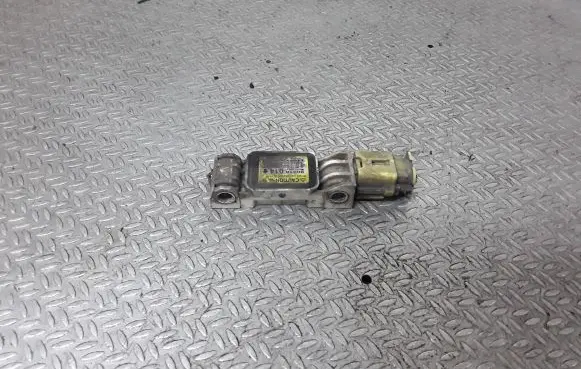 Mitsubishi Grandis Airbag deployment crash/impact sensor 8651A014