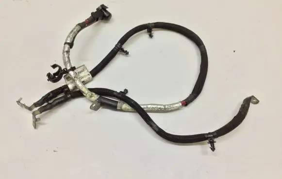 Chrysler Pacifica Positive cable (battery) P68247252AD 68247252AD