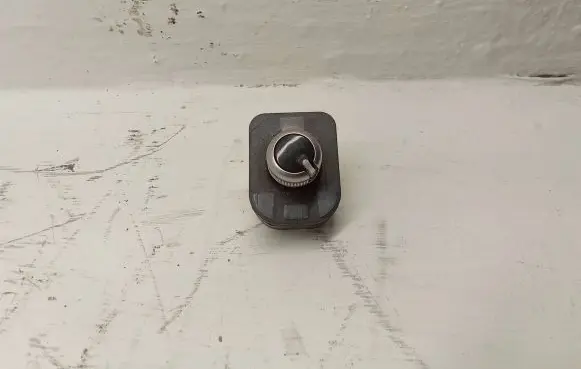 Wing mirror switch