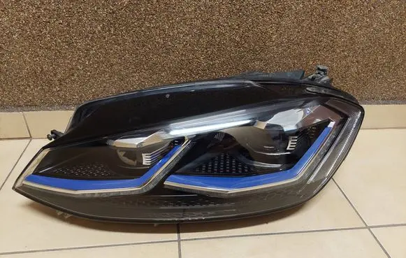 Volkswagen Golf VII Headlight/headlamp 5G1941059B