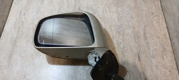 Nissan Tiida C11 Front door electric wing mirror E13021206