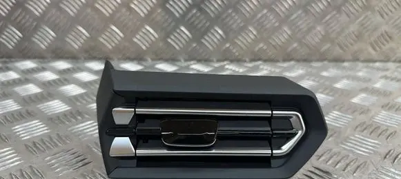 Audi A3 8Y Dash center air vent grill 8Y2820901B