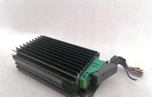 Mercedes-Benz SL R230 Sound amplifier A2308200189