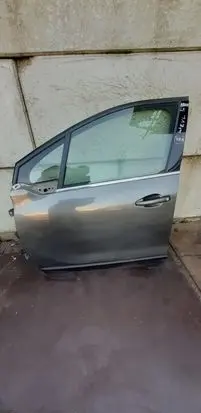 Peugeot 2008 I Front door LAKEVL