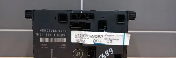 Mercedes-Benz E W211 Door control unit/module 2118201585 211W62255092