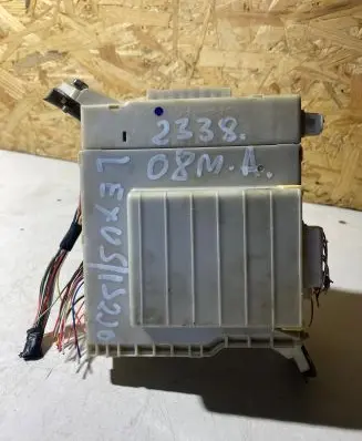 Lexus IS 220D-250-350 Fuse box set 8273053021