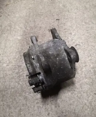 Volkswagen Golf VI Generator/alternator 059903015P