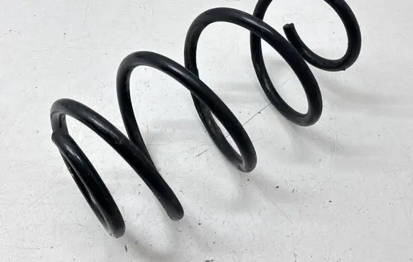 Subaru Forester SK Front coil spring 