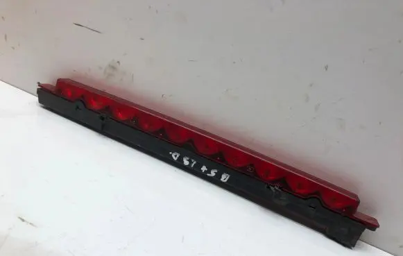 Volkswagen PASSAT B5.5 Third/center stoplight 8D9945097B