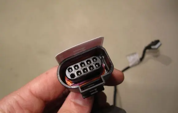 Audi A2 Front door lock 8Z1971035S