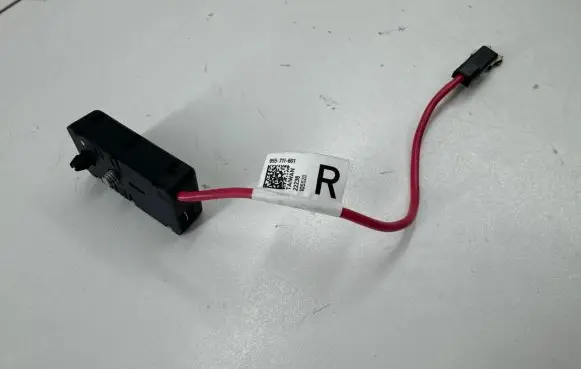 Tesla Model Y Aerial antenna filter 168020900A