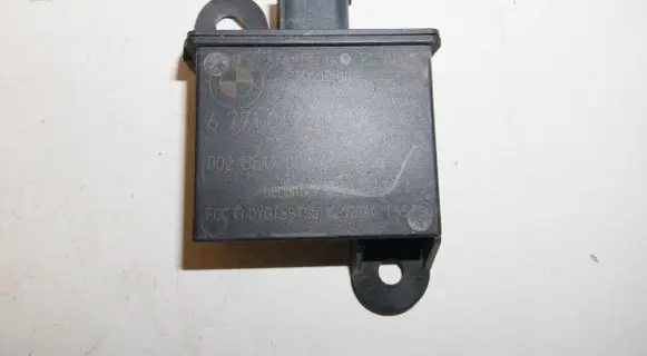 BMW 6 E63 E64 Tire pressure control unit 6771042