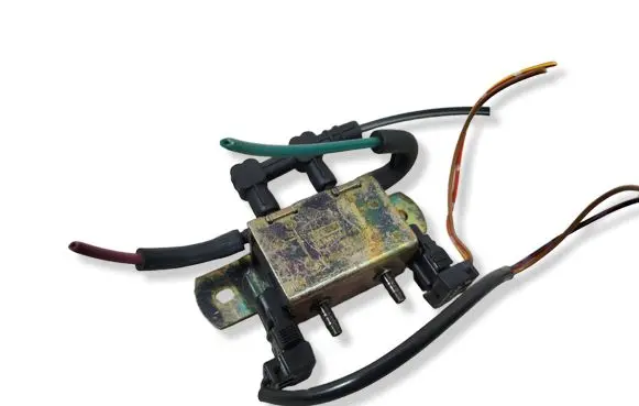 Mercedes-Benz C W202 Turbo solenoid valve 5690130F04