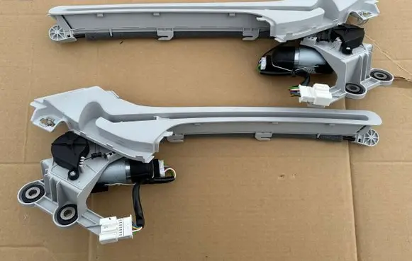 Mercedes-Benz C W206 Parcel shelf load cover mount bracket A2069067500