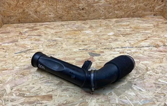 Volvo XC40 Air intake hose/pipe 32222138