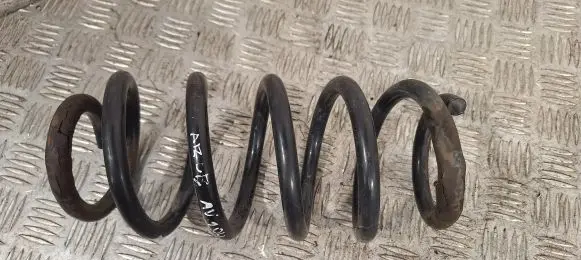 Toyota Avensis T270 Rear coil spring 4823105500
