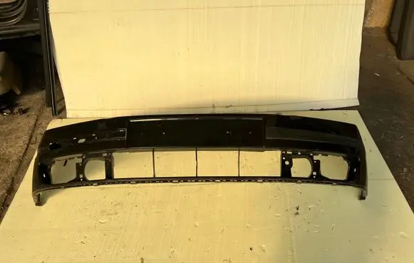 Skoda Octavia Mk2 (1Z) Front bumper 1Z0807221