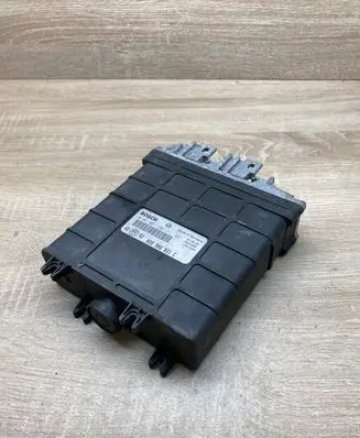 Volkswagen Golf III Engine control unit/module ECU 028906021C 0281001170
