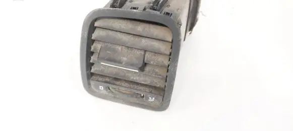 Skoda Yeti (5L) Dash center air vent grill 5L0819701 8108530
