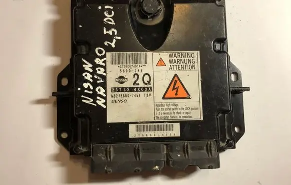 Nissan Navara D40 Engine control unit/module 237104X03A MB2758007451