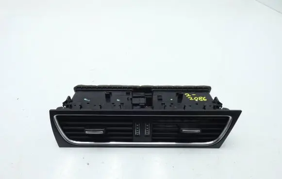 Audi A5 Sportback 8TA Dash center air vent grill 8T2820951D