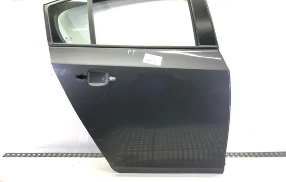 Chevrolet Cruze Rear door