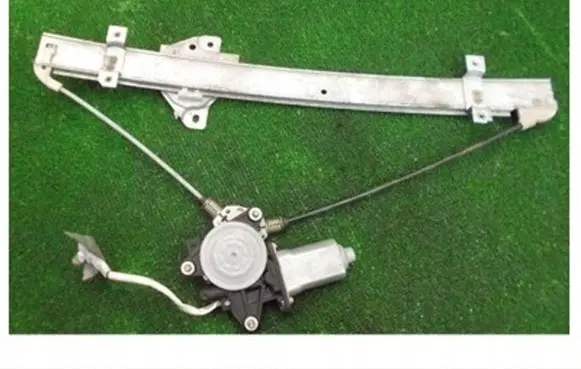 Suzuki Liana Front door window regulator with motor