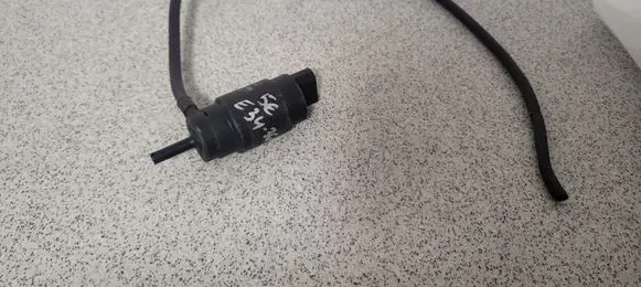 BMW 5 E34 Windscreen/windshield washer pump 1377830