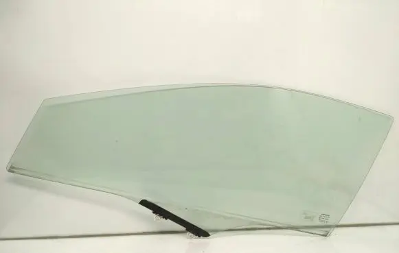 Honda Civic Front door window glass four-door 43R007951 DOT24M19AS2
