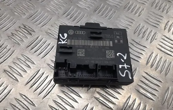Audi A7 S7 4G Door control unit/module 4G8959795J