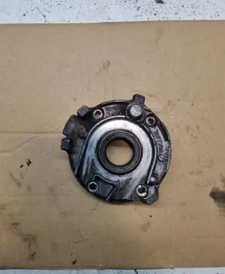 Volvo S80 Oil pump 3077709