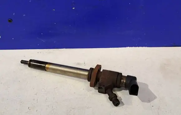 Volvo V50 Fuel injector 9647247280 36000320