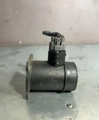 Nissan Primera Mass air flow meter 226807J600 0280218005