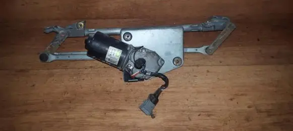 Renault Espace II Front wiper linkage and motor