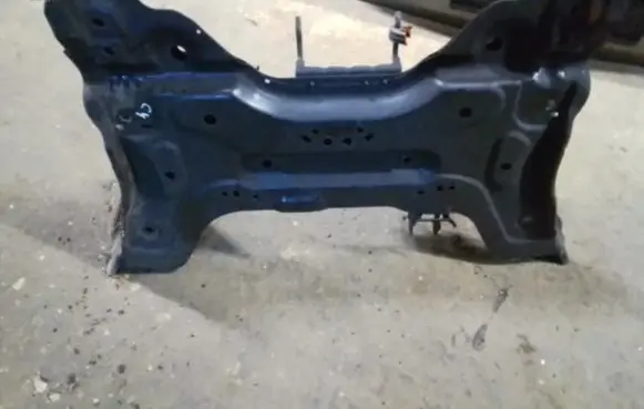 Citroen C4 Grand Picasso Front subframe