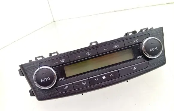Toyota Avensis T270 Climate control unit 5590005320