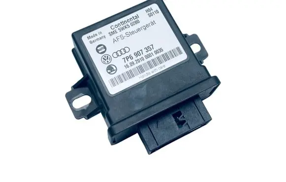 Volkswagen Touareg II Light module LCM 7P6907357C