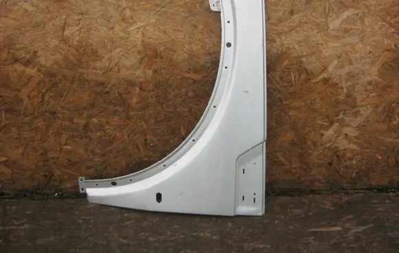 Dodge Nitro Fender