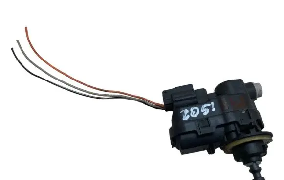 Nissan Juke I F15 Headlight level adjustment motor 89095040