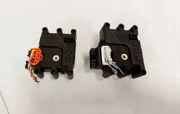 Mazda CX-7 A/C air flow flap actuator/motor 