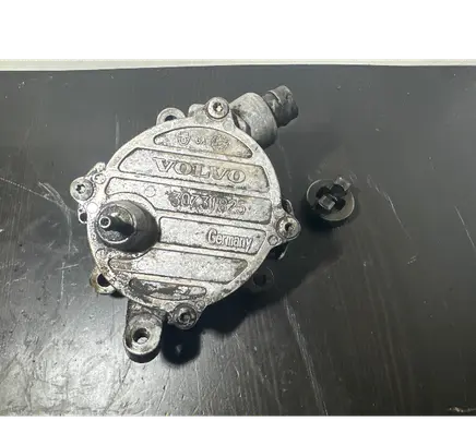 Volvo V70 Vacuum pump 30731825 06W4796