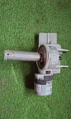 Opel Corsa D Power steering pump 13376417