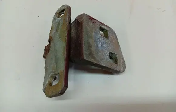 Renault Laguna I Front door upper hinge 