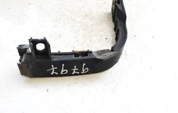 Mercedes-Benz C W202 Headlight/headlamp mounting bracket 2028260414