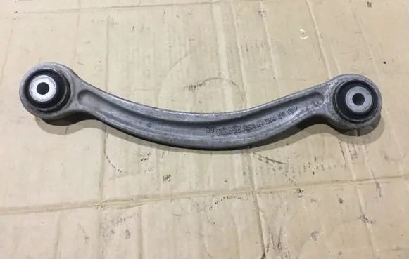 Mercedes-Benz C W205 Rear control arm A20409