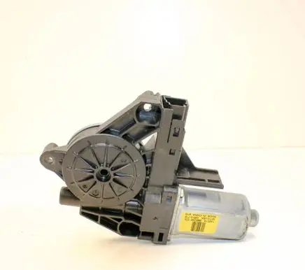 Volvo V40 Front door window regulator motor 966268103