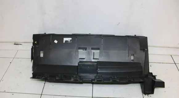 Engine bonnet/hood lock trim molding