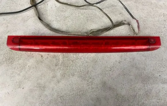 Volvo XC70 Third/center stoplight 